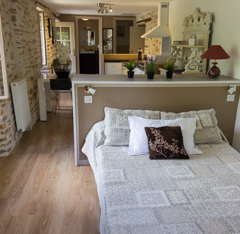 Le Grenier de Margot Le Grenier de Margot - Gîte entre Albi et Millau - Tarn Aveyron